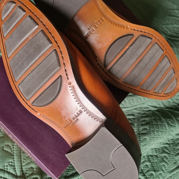 SOLD - BRAND NEW casual loafer - Picture 2 of 6